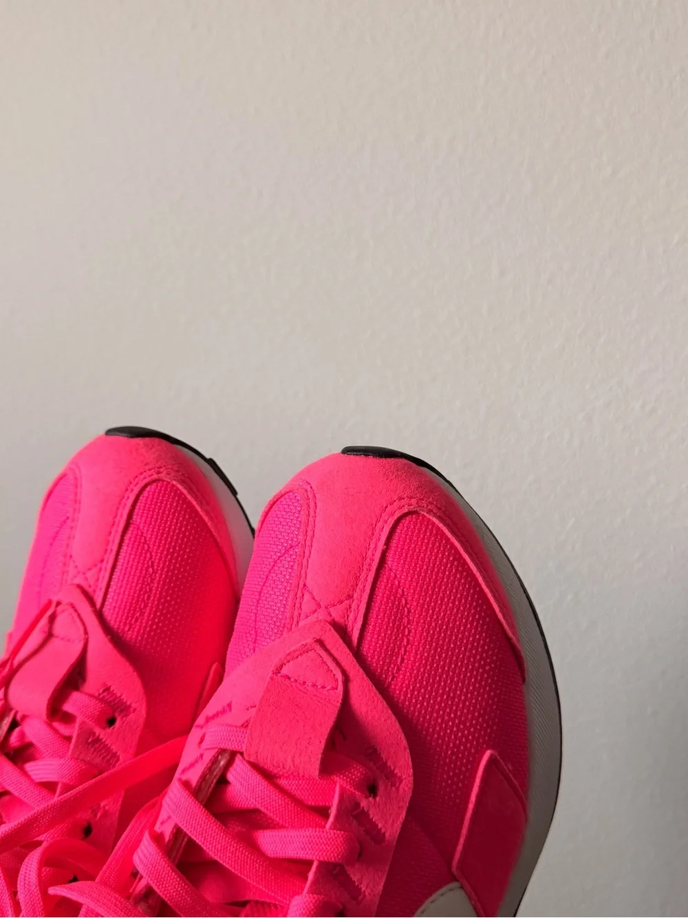 Nike Air Women’s Neon Pink Runner Sneakers with White Swoosh
